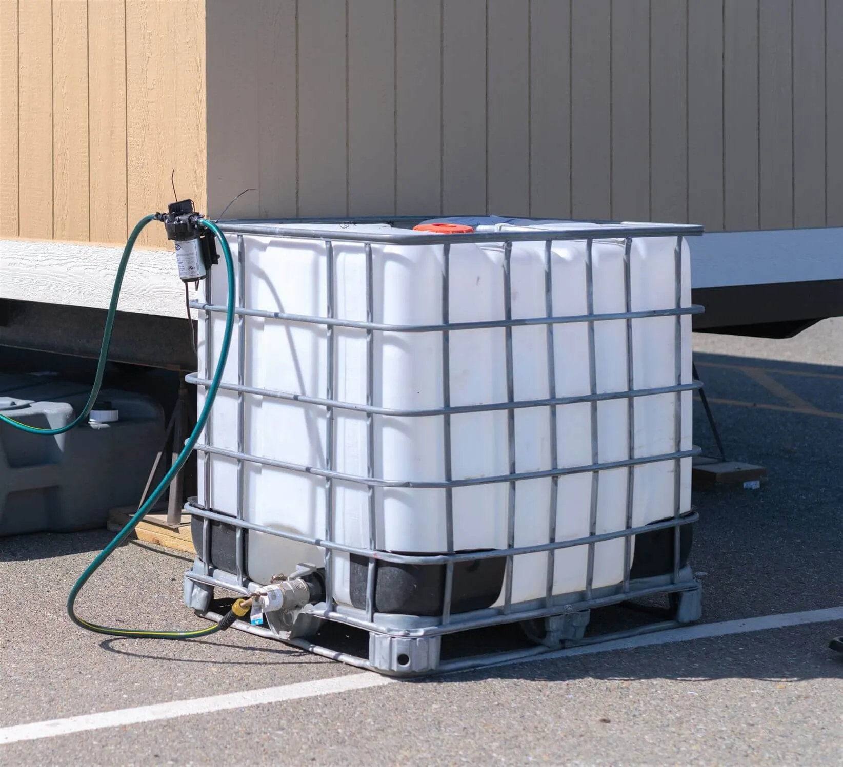 Holding Tank Rental in Downtown DC, DC