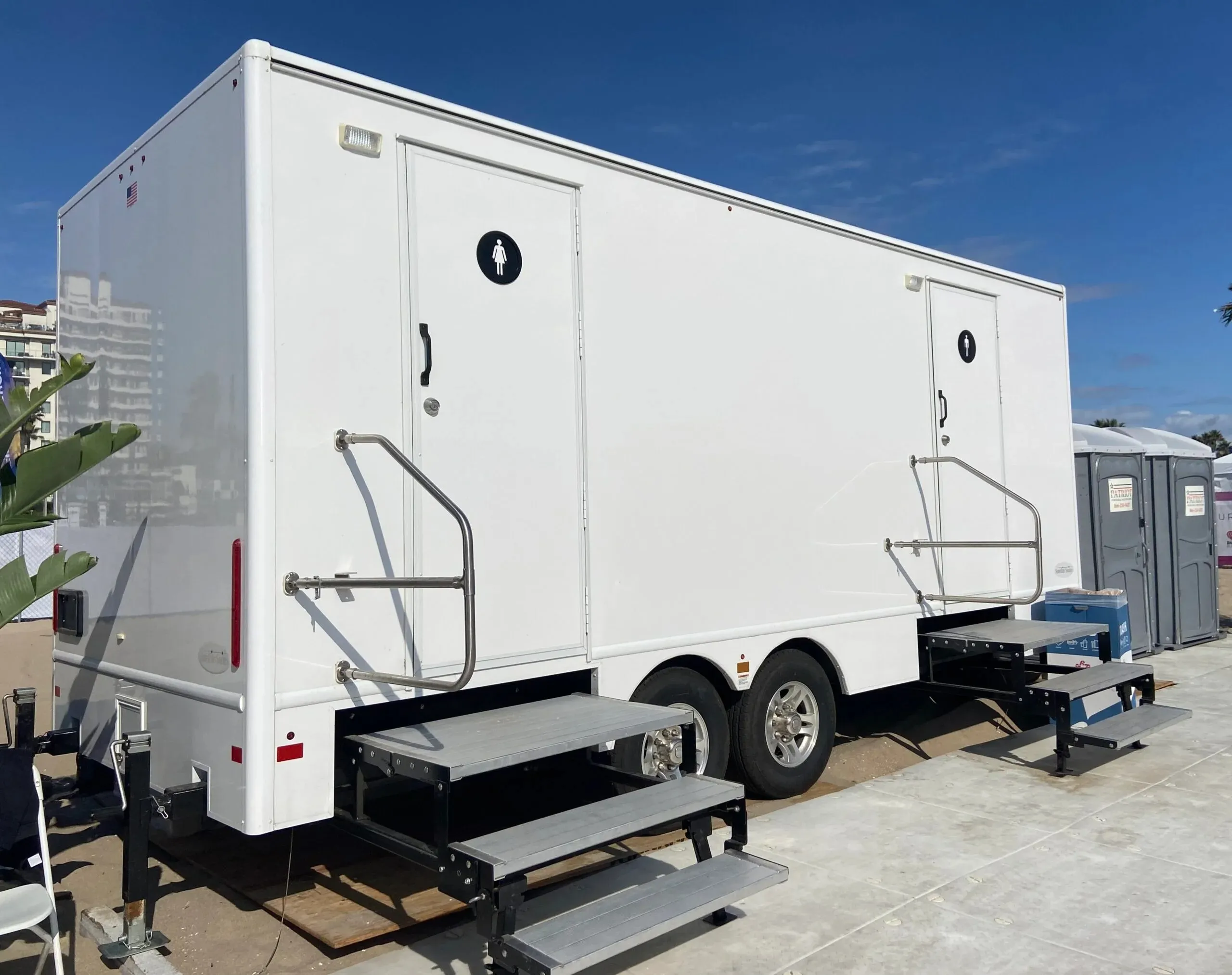 Restroom Trailer Rental Cost in Downtown DC, DC